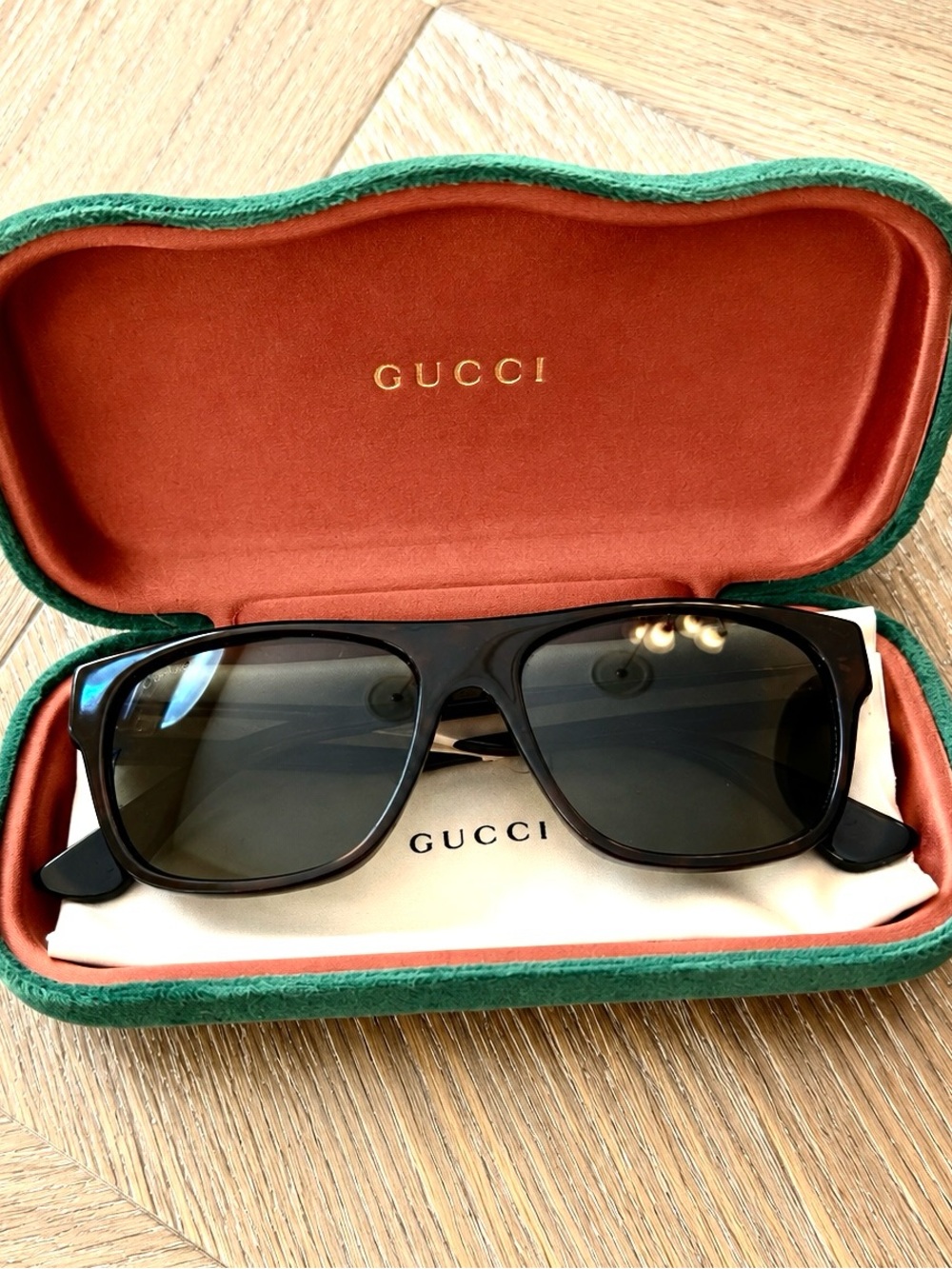 Gucci GG0341S 003 Sunglasses w/ Original Case & Cleaning Cloth